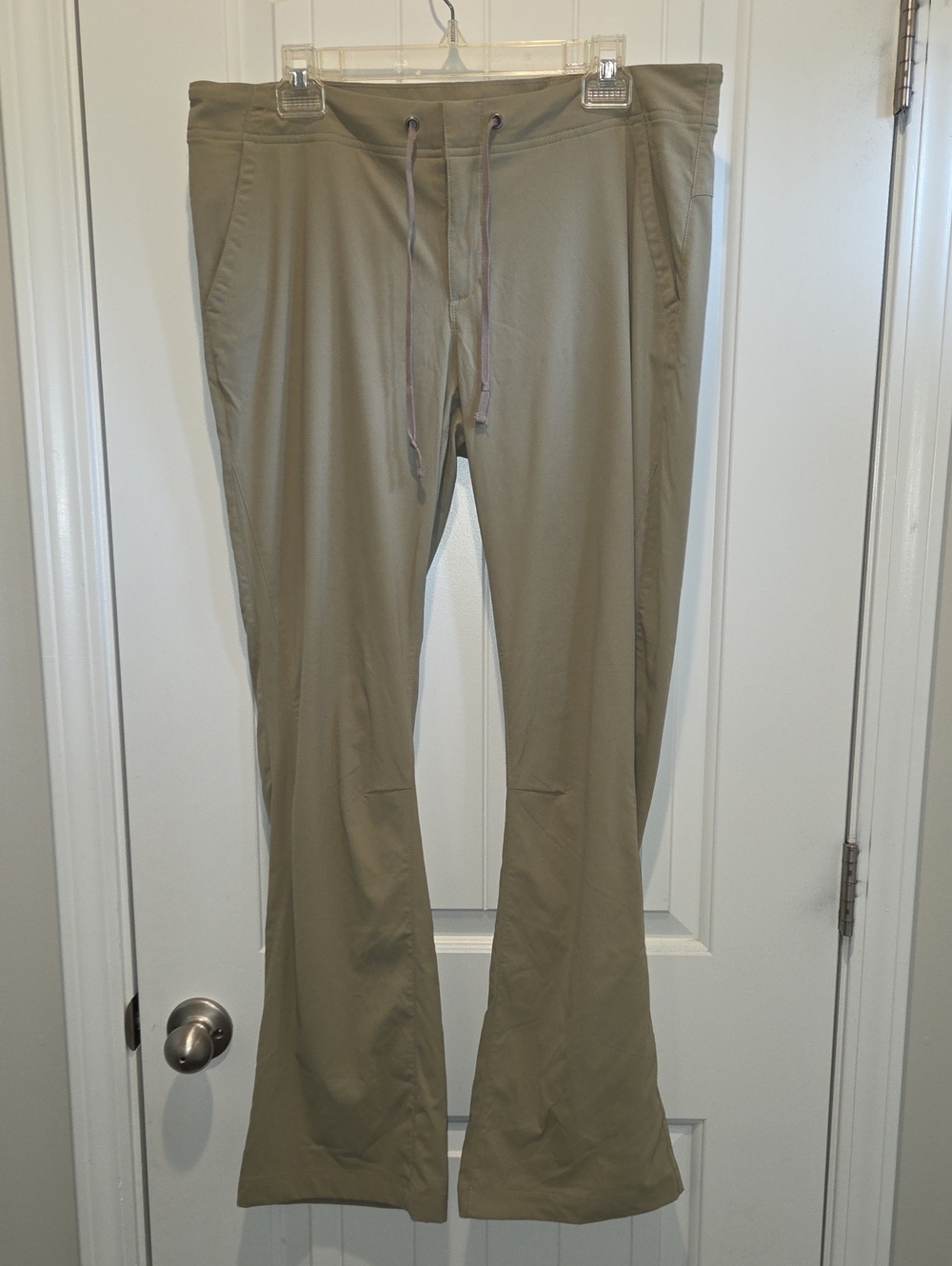 Women's Drawstring Outdoor Pants in Light Khaki